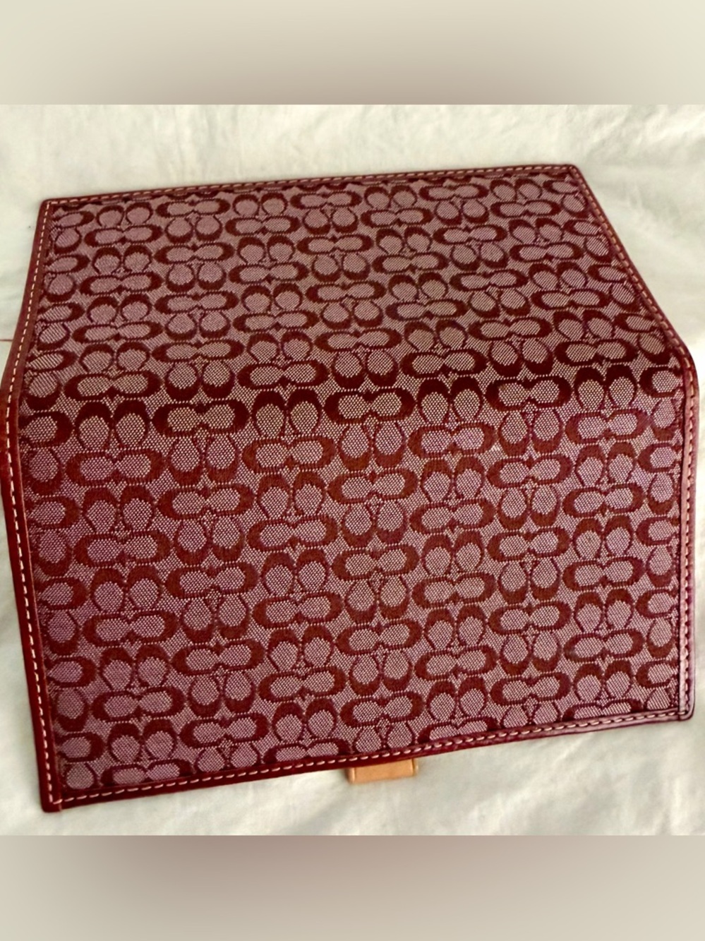 👑✅PRICE FIRM✅ COACH burgundy check book cover and mini picture frame key fob set - Picture 11 of 17